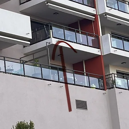 Bella Vista Apartment *